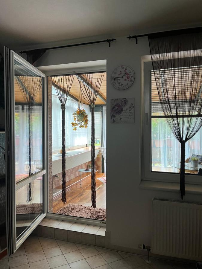ברטיסלאבה Terrace Apartment S 1 Spalnou Sofia-Parking & Wifi מראה חיצוני תמונה