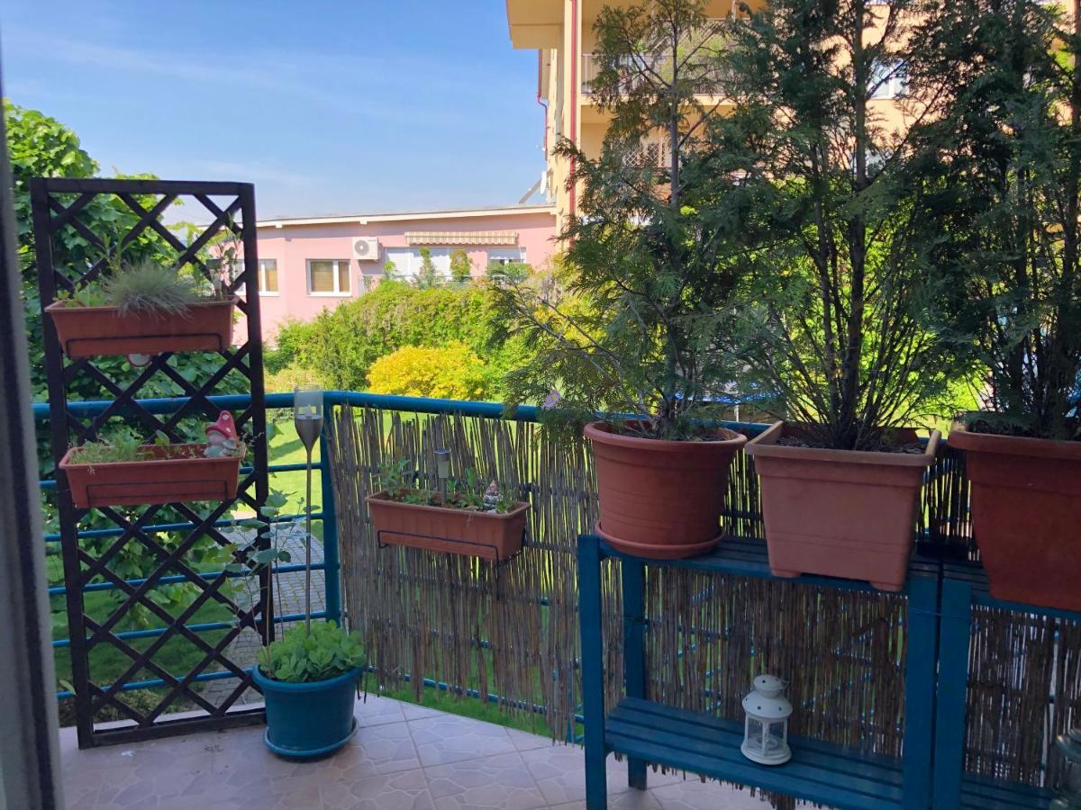 ברטיסלאבה Terrace Apartment S 1 Spalnou Sofia-Parking & Wifi מראה חיצוני תמונה